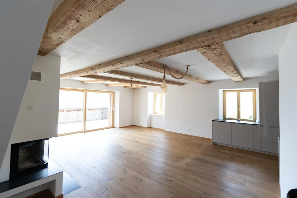 5.5 Zimmer Dach-Maisonettewohnung mit Panoramaaussicht