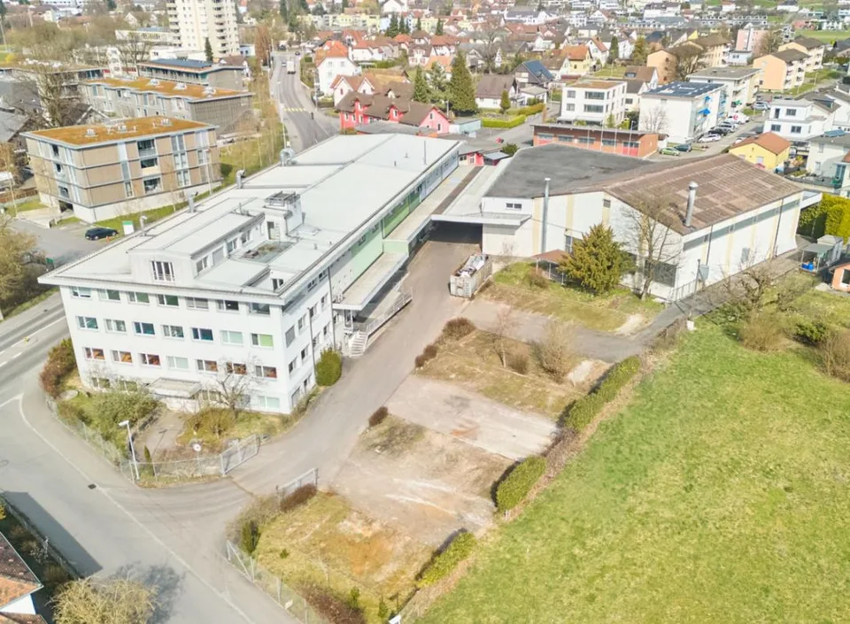 Büro-, Gewerbe- und Lagergebäude