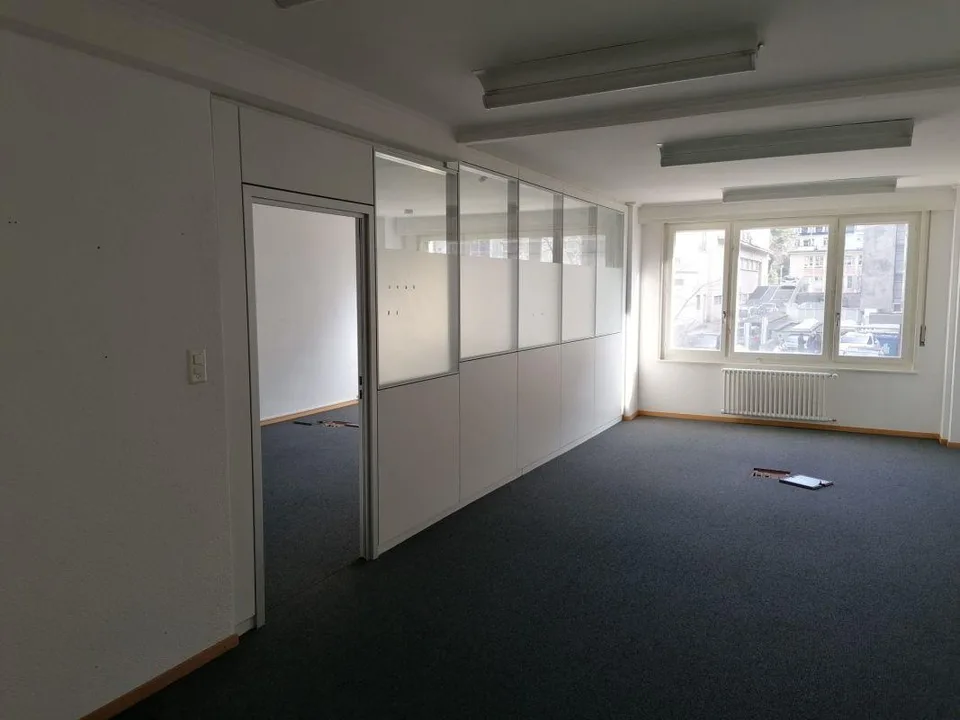 Bureaux de 110m2 semi-aménagés, proche Gare de Lausanne