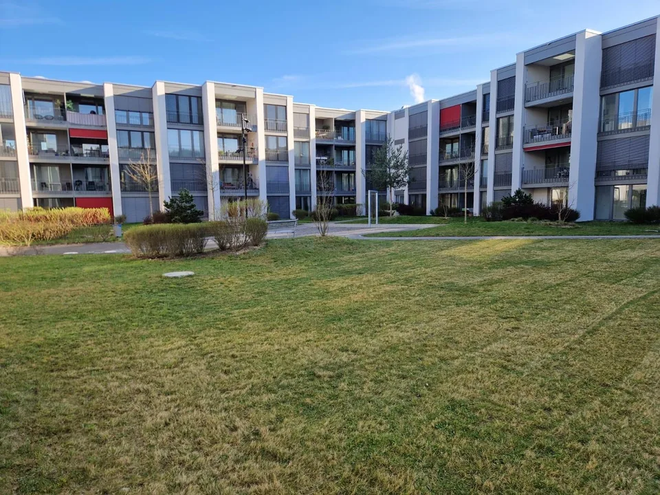 Schöne, helle 2 1/2 Zimmer Wohnung  im Wohnpark-Jardin Bern Brünnen