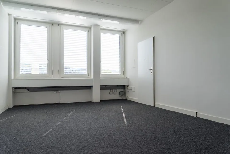 500 bis 3'500 m² Gewerbe- und Büroflächen