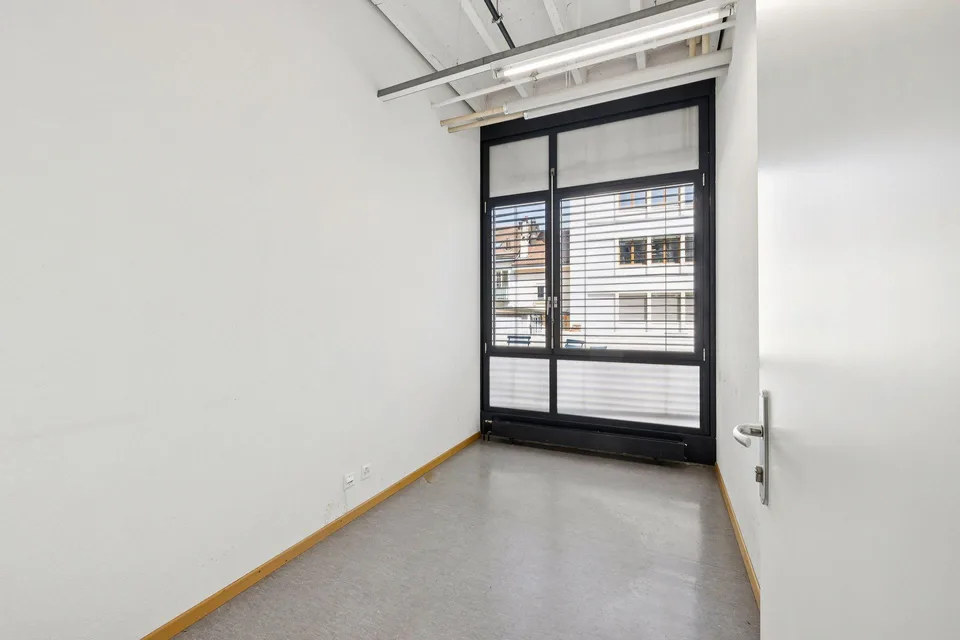 Surface idéalement située au centre-ville piéton de la ville – foto 10 di 12
