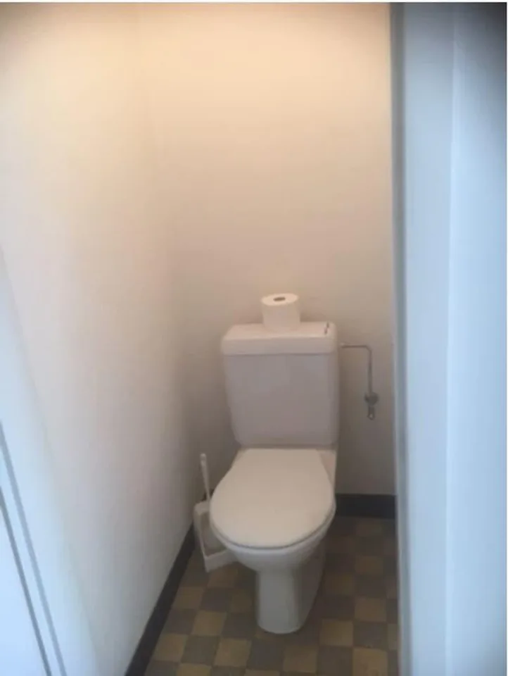 Kleines Studio als Atelier, Büro-, Lager-oder Bastelraum zu vermieten