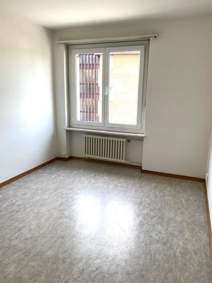 Kleines Studio als Atelier, Büro-, Lager-oder Bastelraum zu vermieten