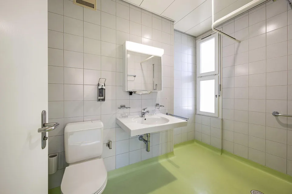 Attraktive Praxis- oder Büroräumlichkeiten an zentraler Lage – Foto 7 von 11