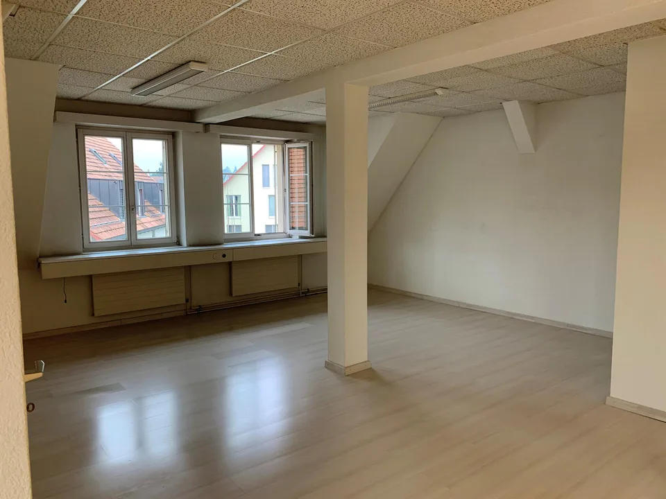 Gewerberaum an zentraler Lage mit Warenlift