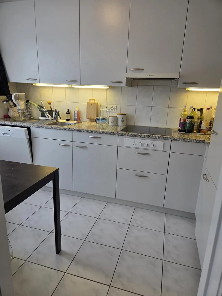 3.5-Zimmerwohnung, zentral gelegen, hell, grosszügiger Grundriss