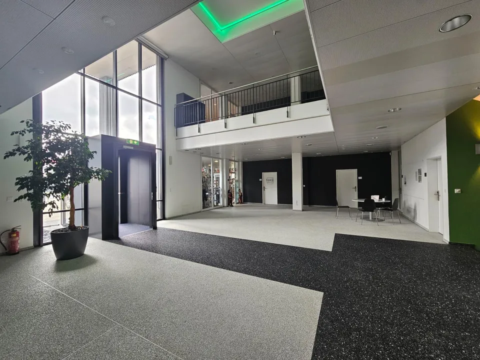 Attraktive Büroflächen im Gewerbepark Sevelen zu vermieten