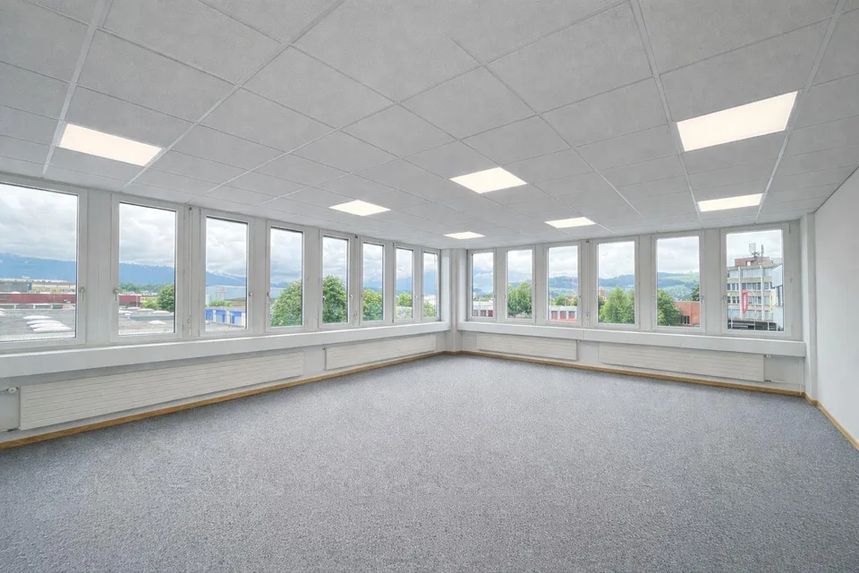 Vollausgebautes Eckbüro mit Teeküche!