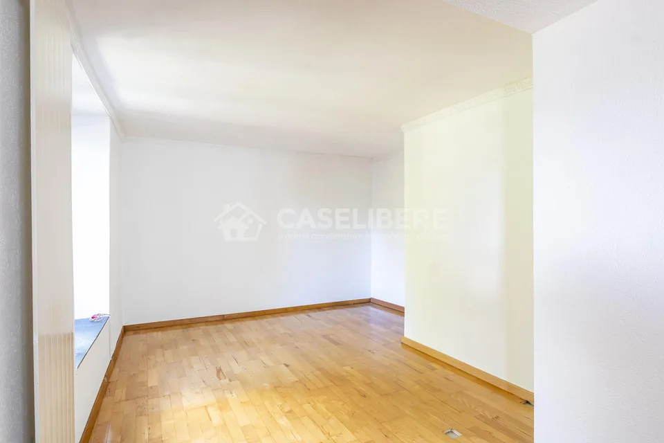 CASA DI NUCLEO CON GIARDINO A BRÈ