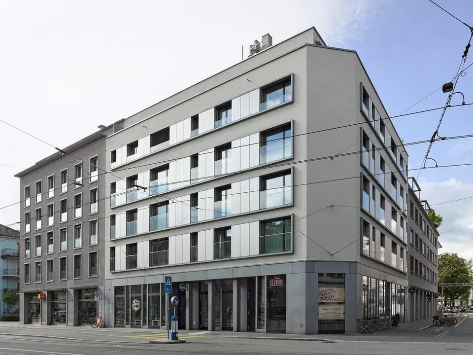 Einstellplatz gegenüber dem Bezirksgericht