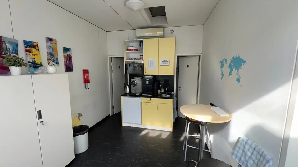 Grosszügige Büro- und Gewerbefläche in der Industriezone von Schaff... – Foto 13 von 13