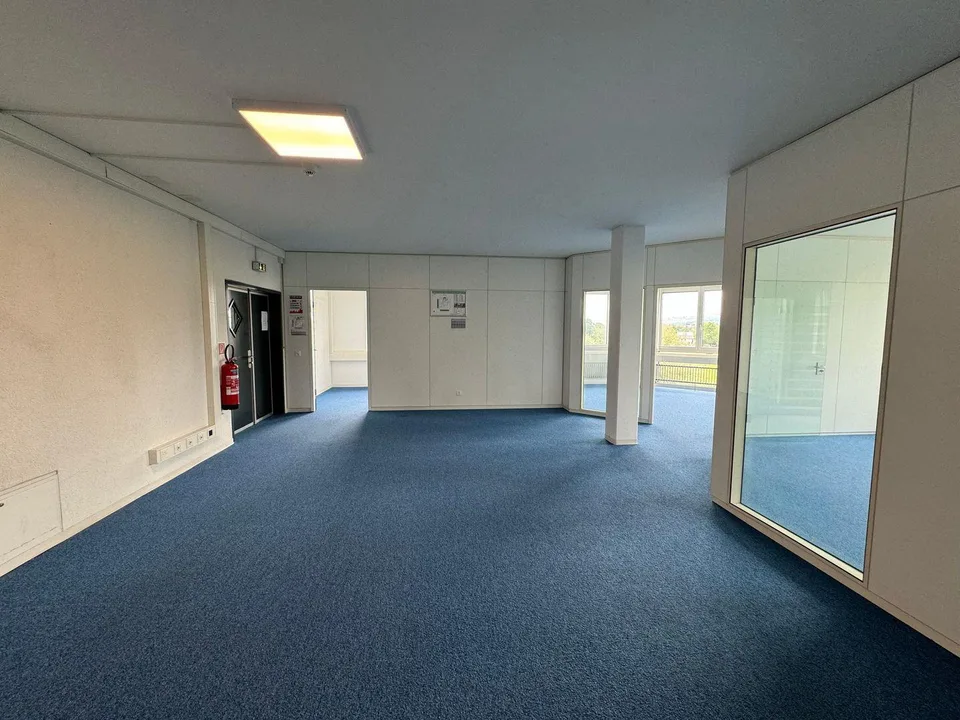 Grosszügige Büro- und Gewerbefläche in Sempach-Station zu vermieten