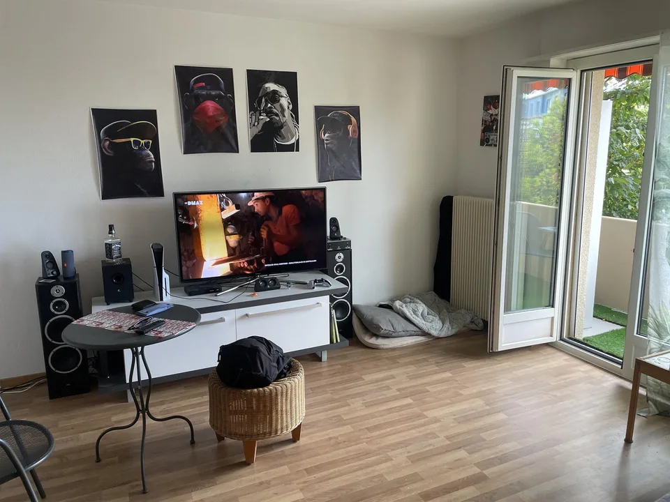 Helle 2-Zimmerwohnung an ruhiger Lage