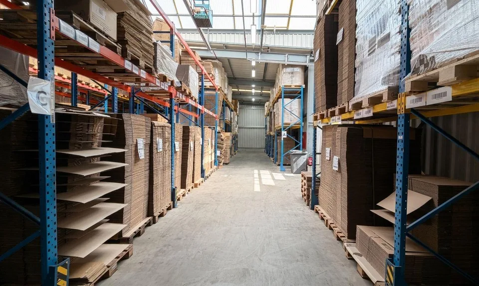 Zentrale Lagerfläche im Industriegebiet von Burgdorf zu vermieten