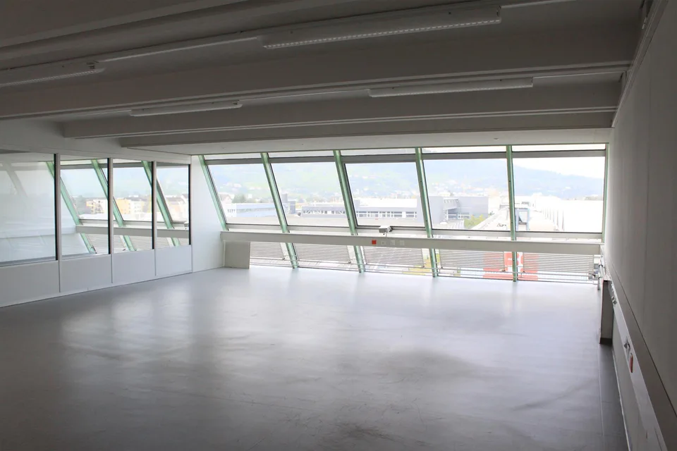 Büro 155m2 mit 3 Räumen - schöne Aussicht und mit Klimaanlage