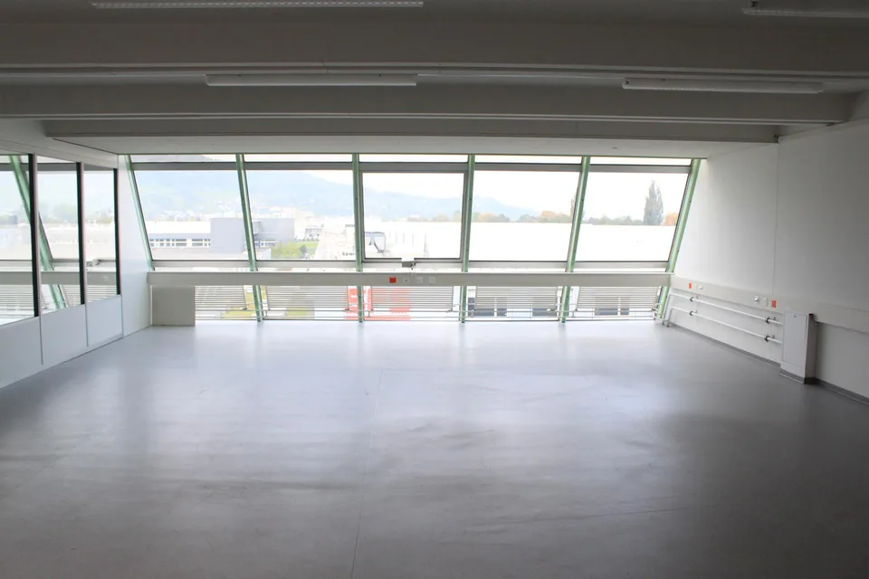 Büro 155m2 mit 3 Räumen - schöne Aussicht und mit Klimaanlage