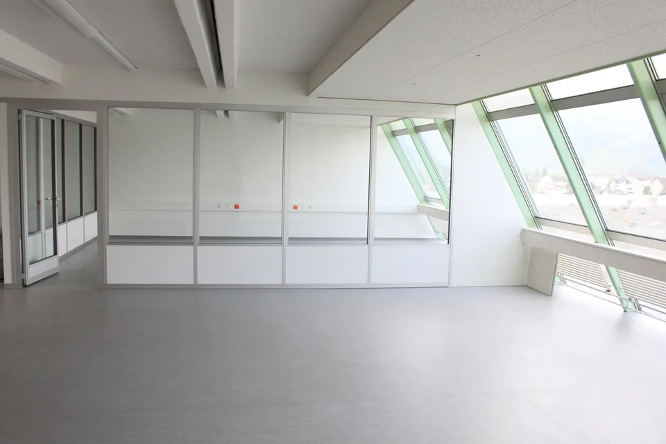 Büro 155m2 mit 3 Räumen - schöne Aussicht und mit Klimaanlage