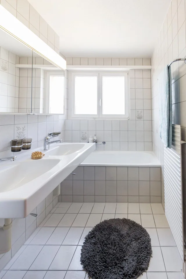 Grosszügige Wohnung an sonniger Wohnlage