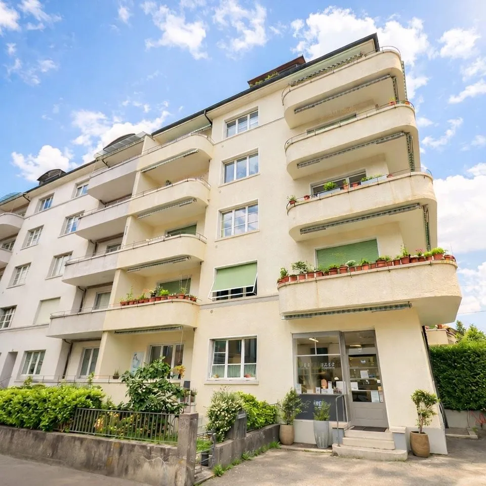 Moderne 4.5-Maisonettewohnung in der Länggasse zu vermieten