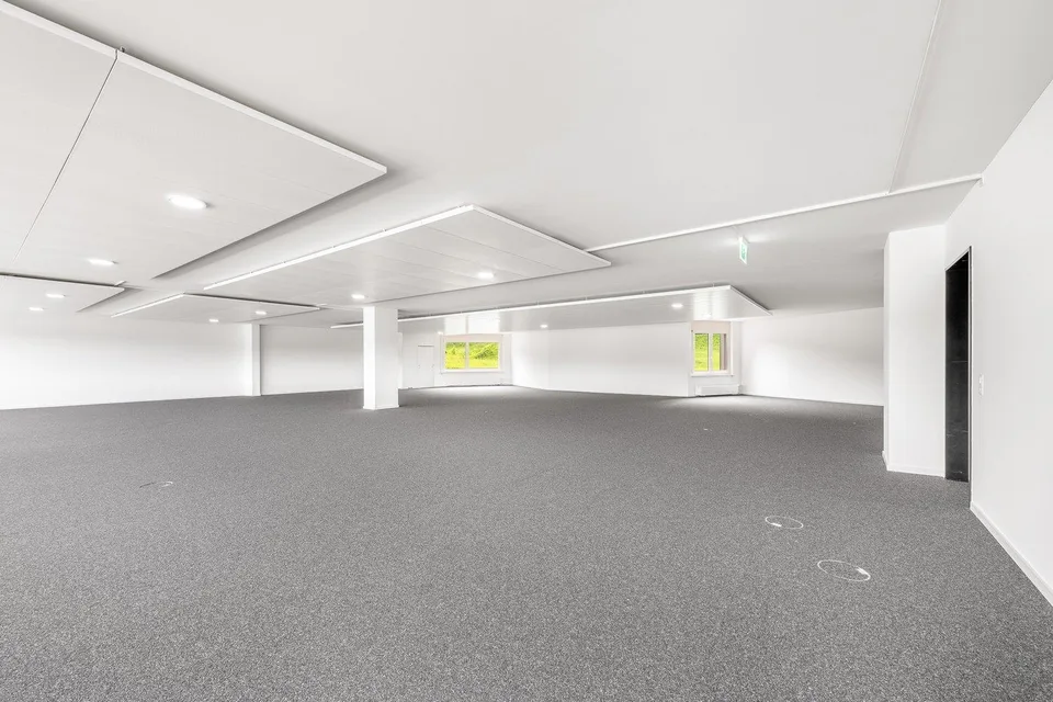 Ihre Büro-/Gewerberäumlichkeiten mit grosszügigem Grundriss!