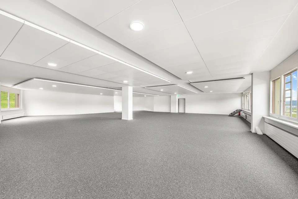 Ihre Büro-/Gewerberäumlichkeiten mit grosszügigem Grundriss!
