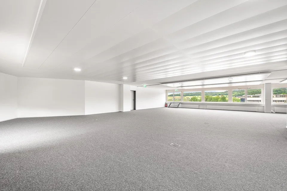 Attraktive Büro-/Gewerberäumlichkeiten an zentraler Lage in Urdorf