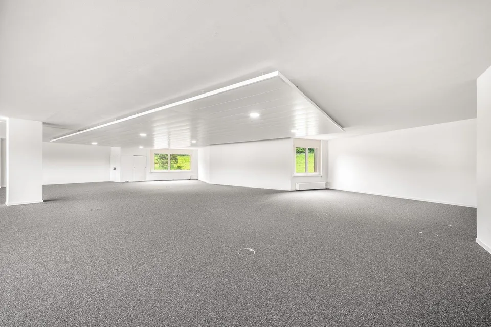 Attraktive Büro-/Gewerberäumlichkeiten an zentraler Lage in Urdorf