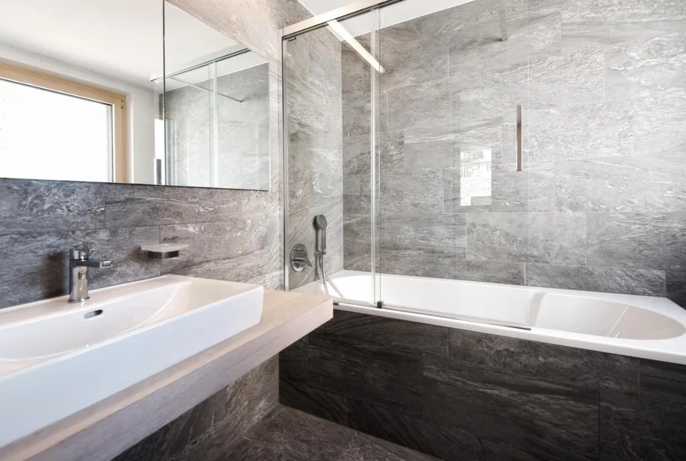 Grosse moderne Wohnung mit Weitsicht