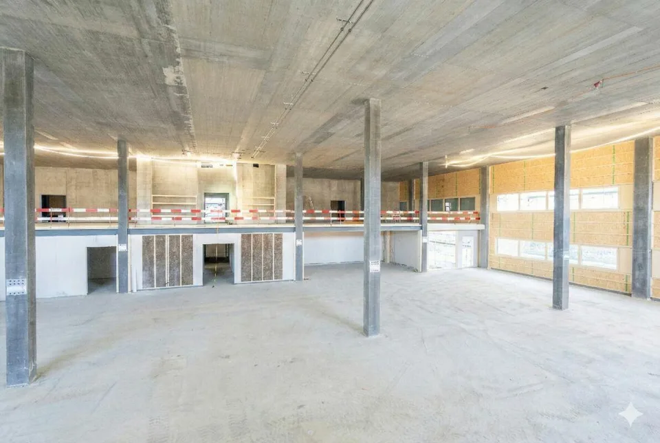 Neubau Gewerbepark NEUHUUS - Gewerbehalle mit 7.8m Deckenhöhe
