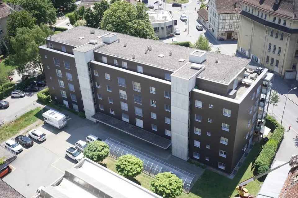 Freie Einstellplätze zu vermieten