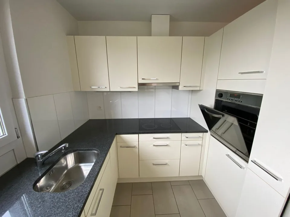 5.5-Zimmerwohnung, zentral gelegen, hell, grosszügiger Grundriss
