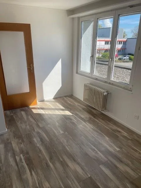 4 Zimmerwohnung direkt am Bahnhof