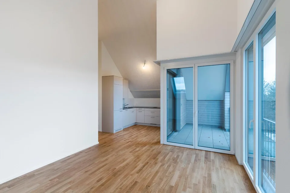 Charmante Dachwohnung an ruhiger Lage