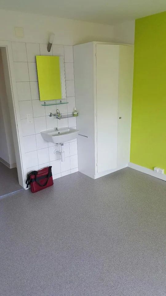 Büro- Praxisfläche - Atelierefläche direkt am Bahnhof!