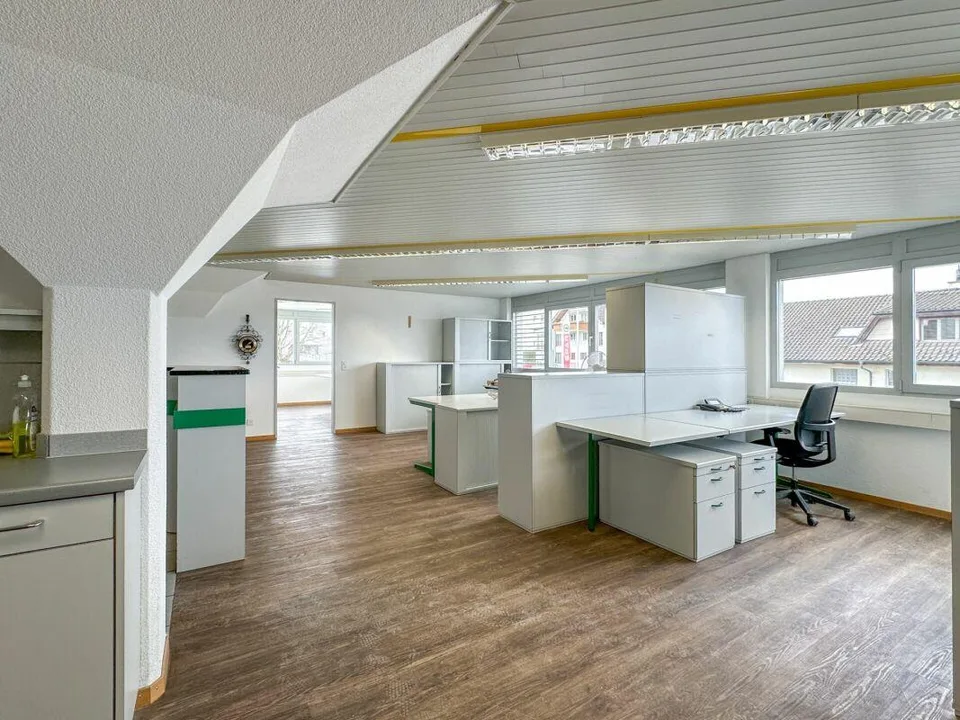 Werbewirksame Büro und Lagerräume mitten in Nottwil – Foto 6 von 14