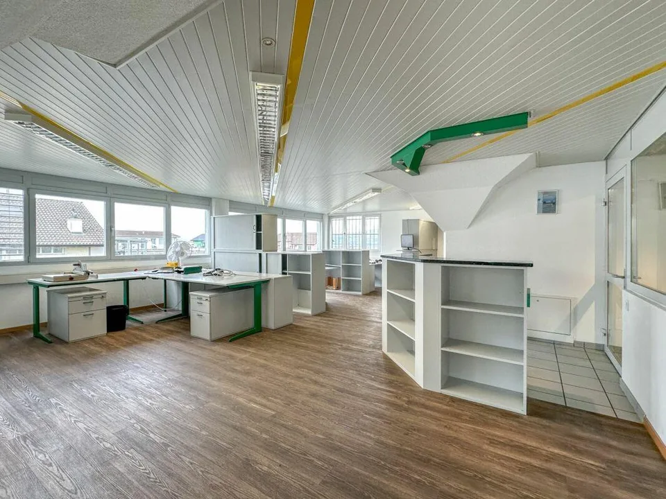 Werbewirksame Büro und Lagerräume mitten in Nottwil
