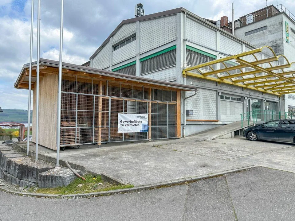 Werbewirksame Büro und Lagerräume mitten in Nottwil – Foto 10 von 14