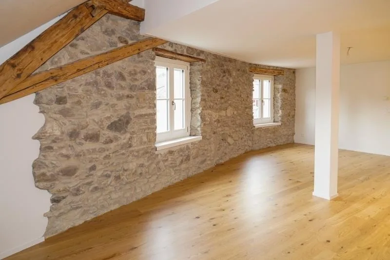 4.5-Zimmerwohnung- in historischen Mauern
