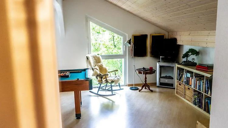 3½ ZI-WOHNUNG IN EYHOLZ (VS), MÖBLIERT