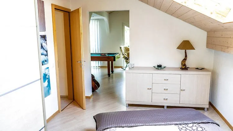 3½ ZI-WOHNUNG IN EYHOLZ (VS), MÖBLIERT