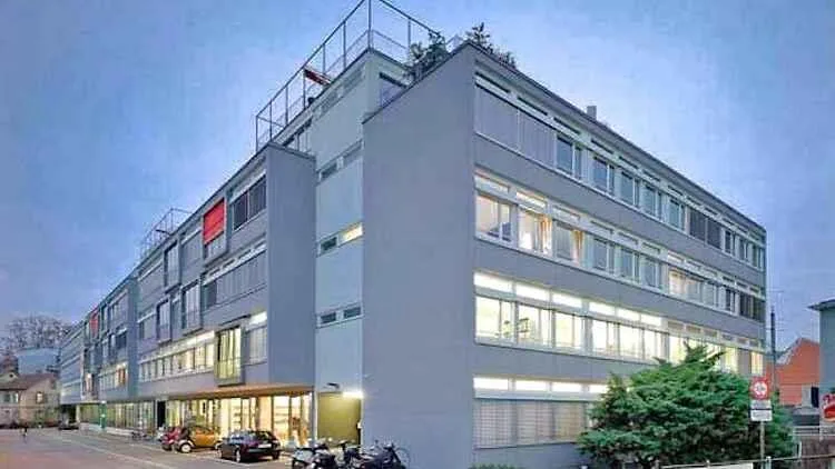 LOFT MIT 138 M²! IN ZURICH (ZH), MÖBLIERT, TEMPORÄR – Foto 15 von 16