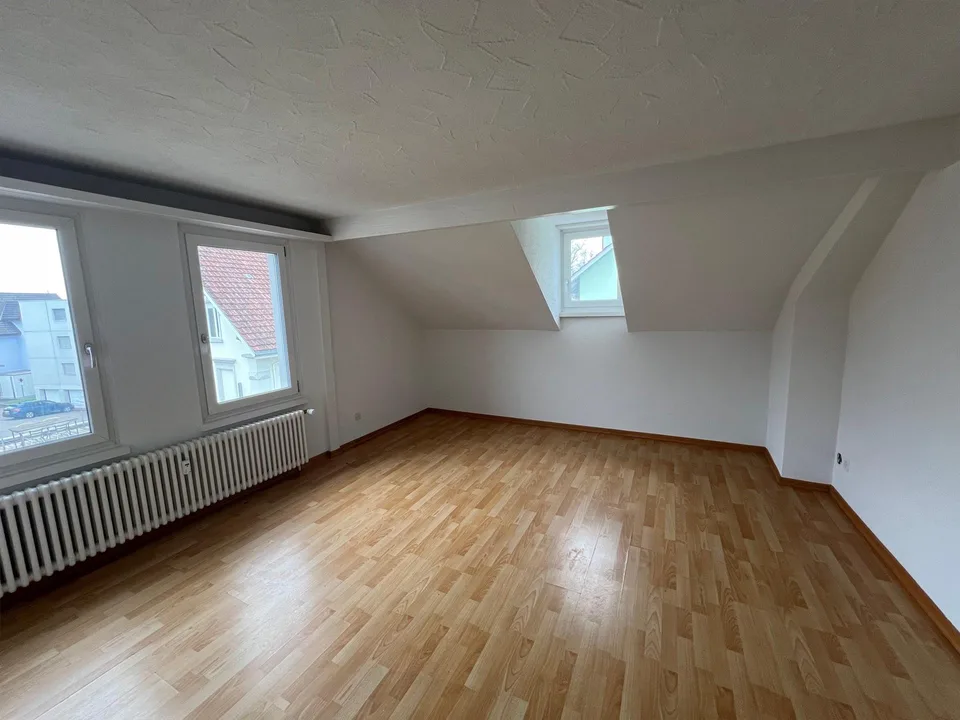 Kuschelige und preiswerte Dachwohnung im gepflegten Altbau – Arbon