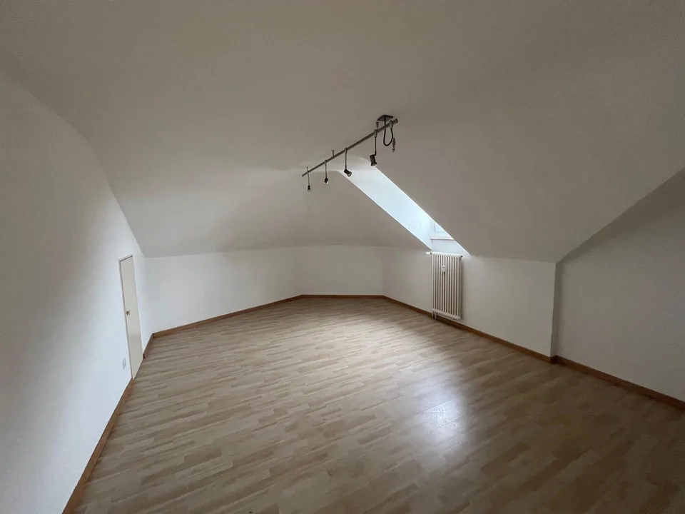 Kuschelige und preiswerte Dachwohnung im gepflegten Altbau – Arbon