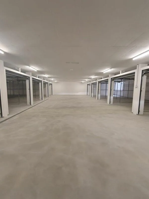 Indoor Garagenboxen