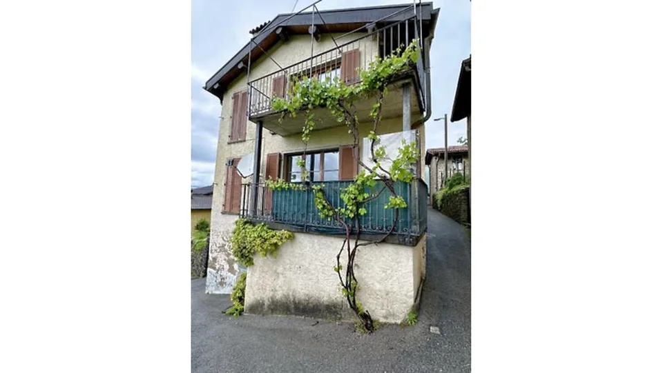3 ZI-WOHNUNG IN PUGERNA (TI), MÖBLIERT, TEMPORÄR