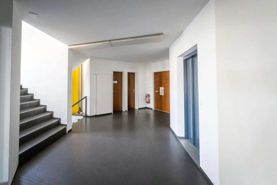 Ausgebaute Büro- oder Praxisfläche im Erdgeschoss