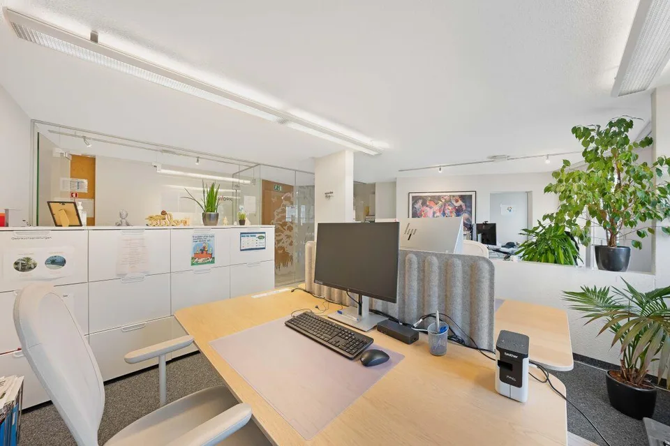 Büro-, Schulungs-, und/oder Praxisräumlichkeiten