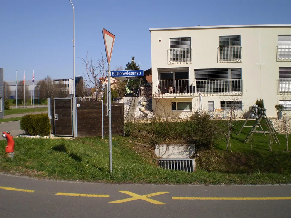 Tiefgaragenplatz zu vermieten