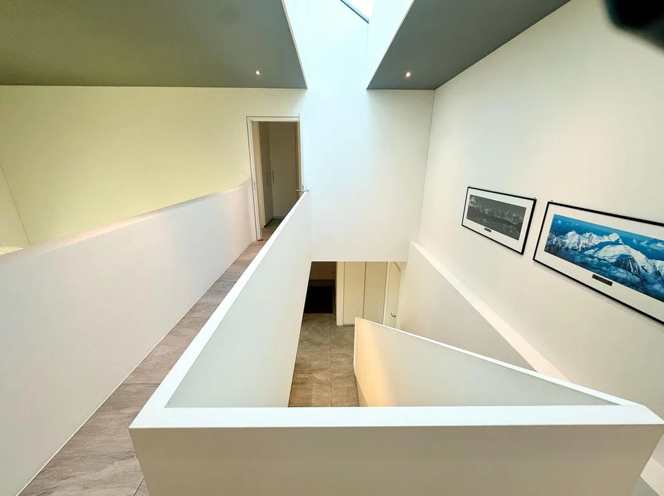 Villa Panoramique avec Vue sur le Lac et Design Unique – Via Mondacce, Minusio – photo 15 sur 26